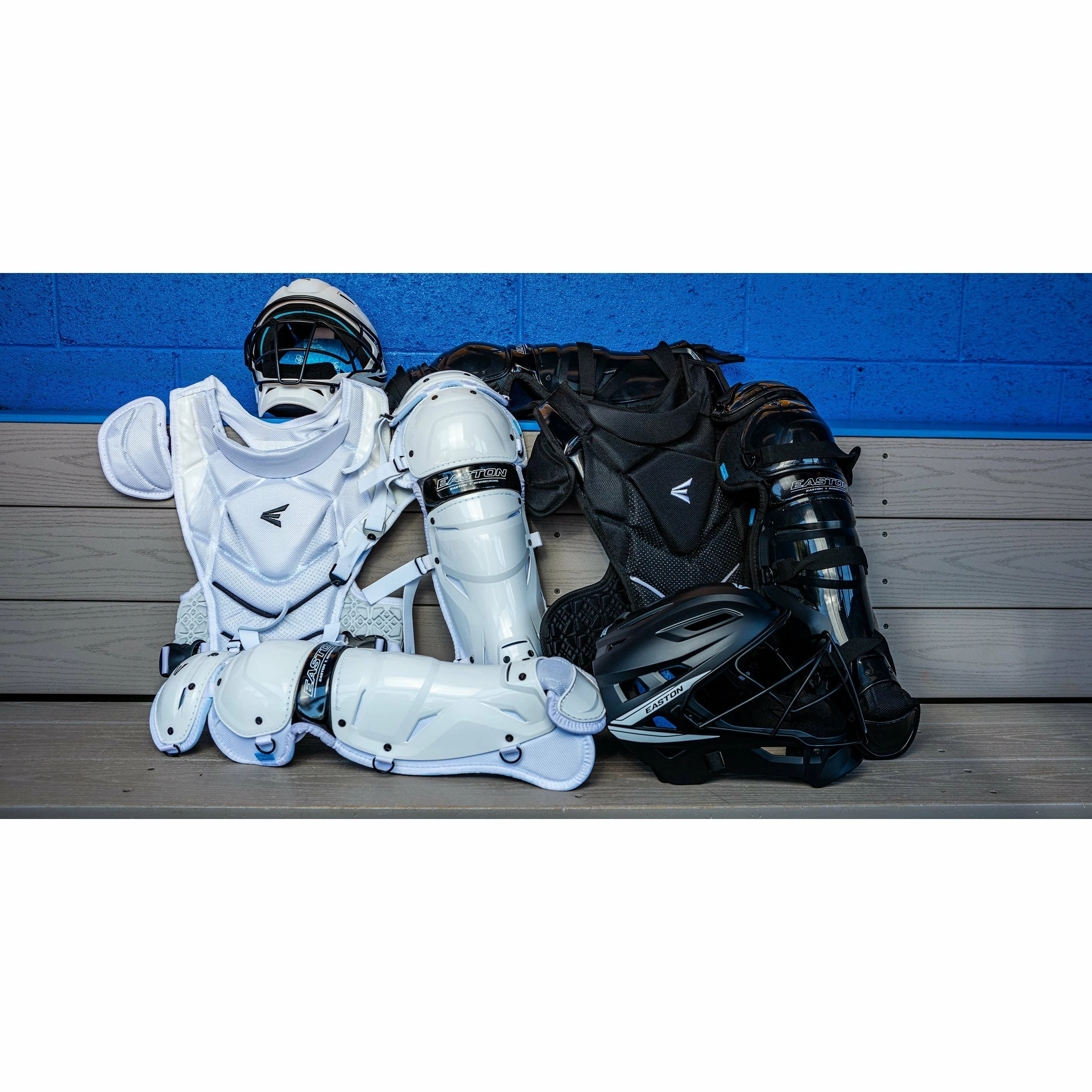 Easton Jen Schro The Very Best Fastpitch Softball Catchers Chest Protector, Large 17" (Royal) 6 Easton Jen Schro The Very Best Fastpitch Softball Catchers Chest Protector, Large 17" (Royal) - Image 4